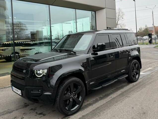 Чорний Ленд Ровер Дефендер, об'ємом двигуна 3 л та пробігом 18 тис. км за 109000 $, фото 1 на Automoto.ua