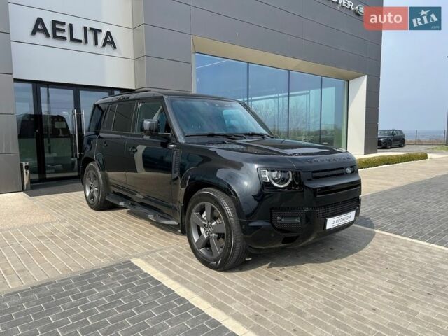 Черный Ленд Ровер Дефендер, объемом двигателя 3 л и пробегом 33 тыс. км за 112900 $, фото 1 на Automoto.ua