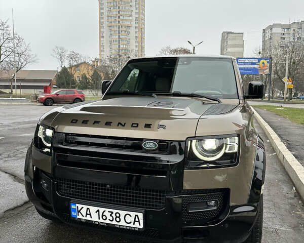 Коричневый Ленд Ровер Дефендер, объемом двигателя 2 л и пробегом 58 тыс. км за 57500 $, фото 1 на Automoto.ua