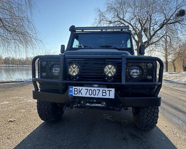 Ленд Ровер Дефендер, об'ємом двигуна 2.5 л та пробігом 191 тис. км за 27500 $, фото 1 на Automoto.ua