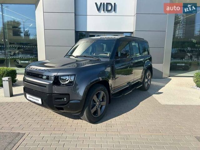 Сірий Ленд Ровер Дефендер, об'ємом двигуна 3 л та пробігом 4 тис. км за 120542 $, фото 1 на Automoto.ua