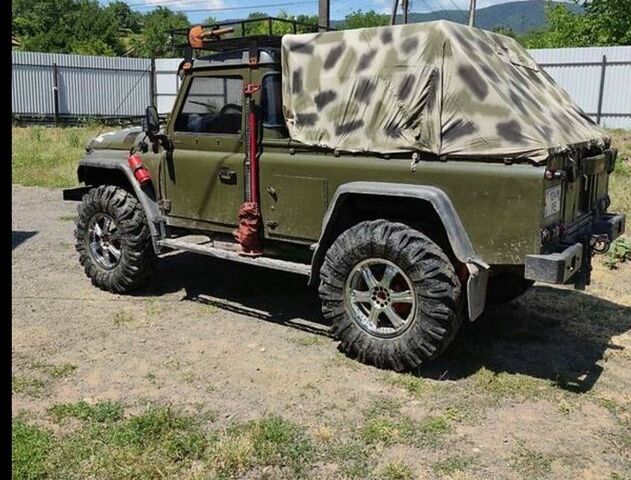 Зелений Ленд Ровер Дефендер, об'ємом двигуна 0 л та пробігом 100 тис. км за 7999 $, фото 1 на Automoto.ua