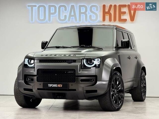 Зелений Ленд Ровер Дефендер, об'ємом двигуна 4.39 л та пробігом 3 тис. км за 255000 $, фото 1 на Automoto.ua