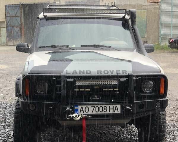 Белый Ленд Ровер Дискавери, объемом двигателя 2.5 л и пробегом 300 тыс. км за 10300 $, фото 1 на Automoto.ua