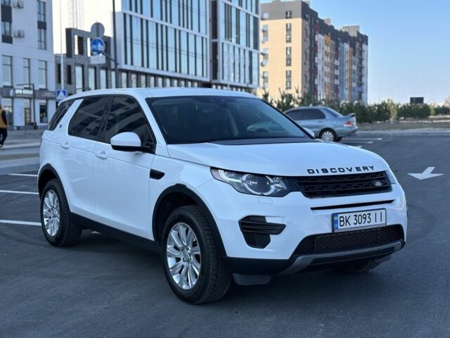 Білий Ленд Ровер Діскавері, об'ємом двигуна 2 л та пробігом 173 тис. км за 14200 $, фото 1 на Automoto.ua