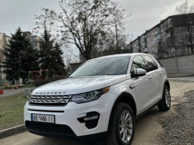 Білий Ленд Ровер Діскавері, об'ємом двигуна 2 л та пробігом 184 тис. км за 16600 $, фото 1 на Automoto.ua