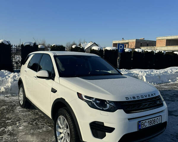 Белый Ленд Ровер Дискавери, объемом двигателя 2 л и пробегом 80 тыс. км за 17500 $, фото 1 на Automoto.ua