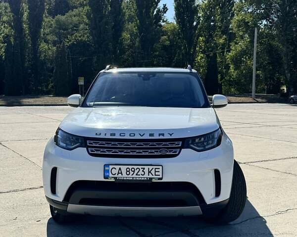 Білий Ленд Ровер Діскавері, об'ємом двигуна 3 л та пробігом 105 тис. км за 29300 $, фото 1 на Automoto.ua