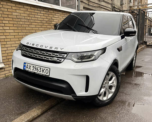 Белый Ленд Ровер Дискавери, объемом двигателя 3 л и пробегом 38 тыс. км за 31500 $, фото 1 на Automoto.ua