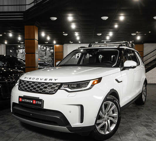 Белый Ленд Ровер Дискавери, объемом двигателя 2 л и пробегом 27 тыс. км за 53000 $, фото 1 на Automoto.ua