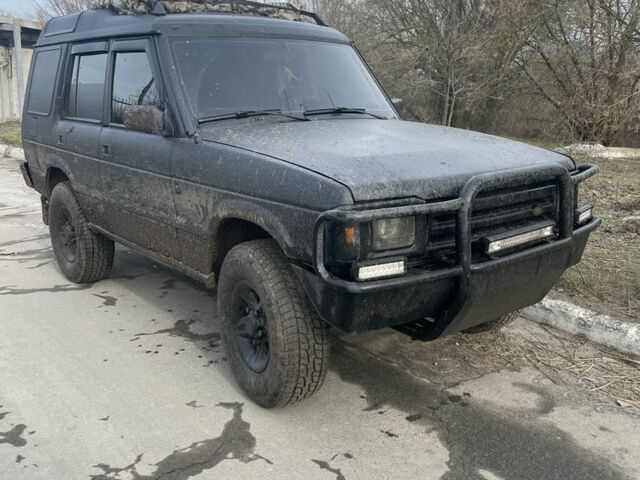 Чорний Ленд Ровер Діскавері, об'ємом двигуна 0 л та пробігом 150 тис. км за 7571 $, фото 1 на Automoto.ua