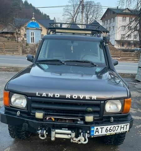 Черный Ленд Ровер Дискавери, объемом двигателя 2.5 л и пробегом 300 тыс. км за 10300 $, фото 1 на Automoto.ua