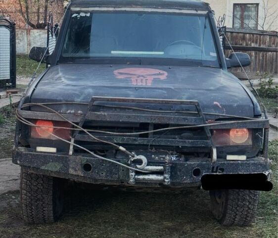 Черный Ленд Ровер Дискавери, объемом двигателя 2.5 л и пробегом 300 тыс. км за 2250 $, фото 1 на Automoto.ua