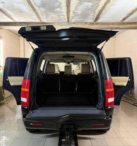 Черный Ленд Ровер Дискавери, объемом двигателя 2.72 л и пробегом 246 тыс. км за 8700 $, фото 1 на Automoto.ua