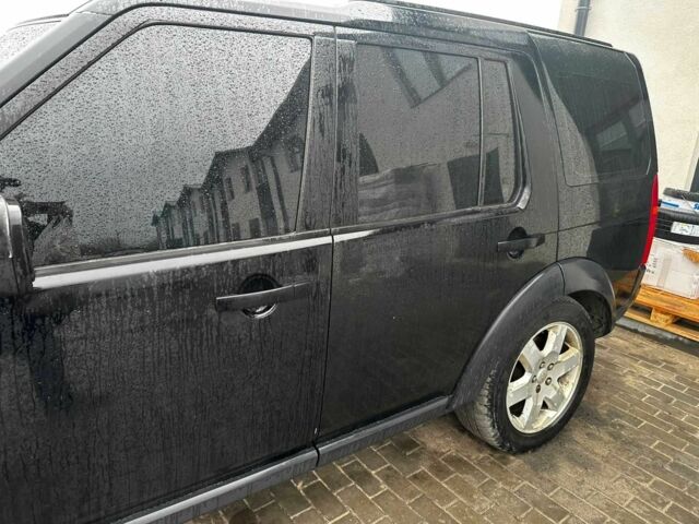 Чорний Ленд Ровер Діскавері, об'ємом двигуна 3 л та пробігом 200 тис. км за 5000 $, фото 1 на Automoto.ua