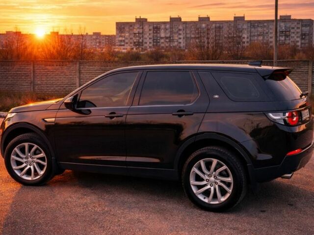 Чорний Ленд Ровер Діскавері, об'ємом двигуна 2 л та пробігом 192 тис. км за 18200 $, фото 1 на Automoto.ua