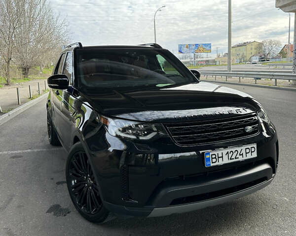 Черный Ленд Ровер Дискавери, объемом двигателя 3 л и пробегом 131 тыс. км за 33500 $, фото 1 на Automoto.ua