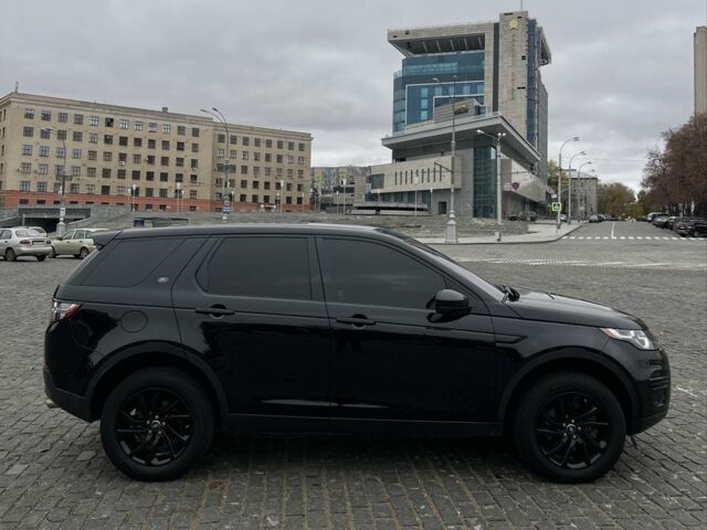 Черный Ленд Ровер Дискавери, объемом двигателя 2 л и пробегом 200 тыс. км за 381 $, фото 1 на Automoto.ua