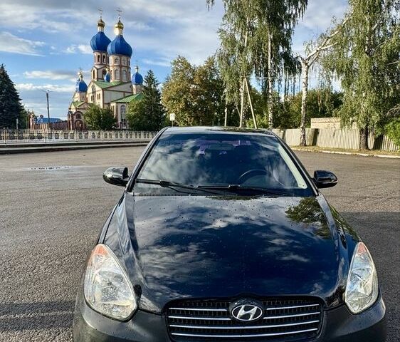 Красный Ленд Ровер Дискавери, объемом двигателя 2 л и пробегом 256 тыс. км за 18556 $, фото 1 на Automoto.ua
