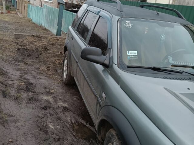 Сірий Ленд Ровер Діскавері, об'ємом двигуна 2 л та пробігом 300 тис. км за 3000 $, фото 1 на Automoto.ua