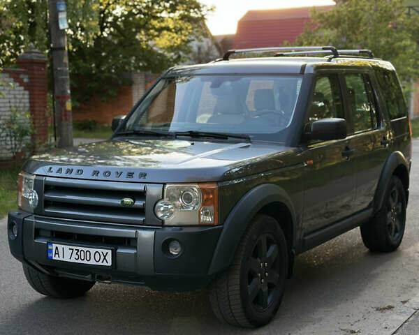 Сірий Ленд Ровер Діскавері, об'ємом двигуна 2.72 л та пробігом 380 тис. км за 9000 $, фото 1 на Automoto.ua