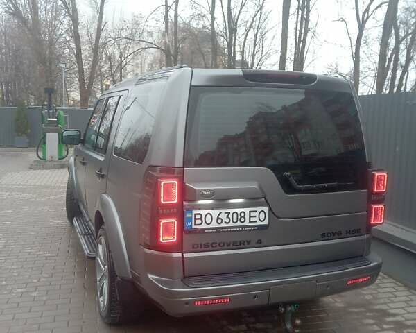 Серый Ленд Ровер Дискавери, объемом двигателя 3 л и пробегом 225 тыс. км за 17500 $, фото 1 на Automoto.ua