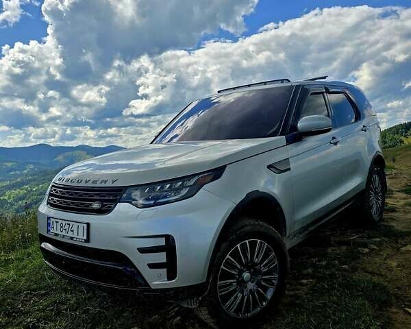 Сірий Ленд Ровер Діскавері, об'ємом двигуна 3 л та пробігом 120 тис. км за 39500 $, фото 1 на Automoto.ua