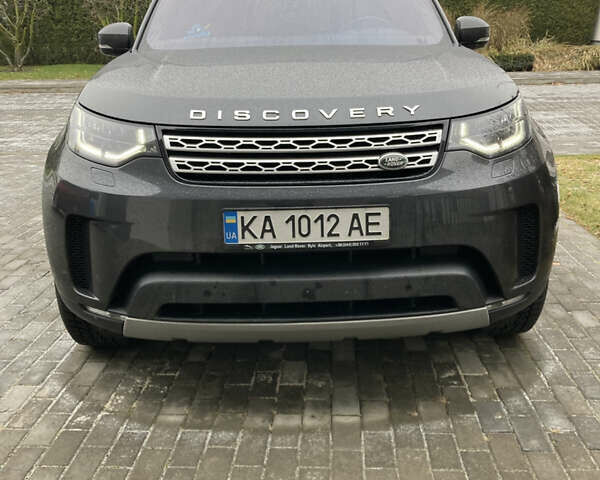 Серый Ленд Ровер Дискавери, объемом двигателя 2.99 л и пробегом 73 тыс. км за 47000 $, фото 1 на Automoto.ua