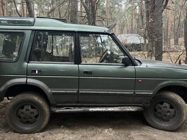Зелений Ленд Ровер Діскавері, об'ємом двигуна 2.5 л та пробігом 380 тис. км за 2000 $, фото 1 на Automoto.ua
