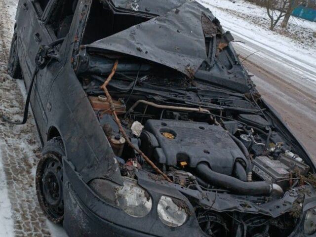 Чорний Ленд Ровер Інша, об'ємом двигуна 0 л та пробігом 260 тис. км за 1000 $, фото 1 на Automoto.ua