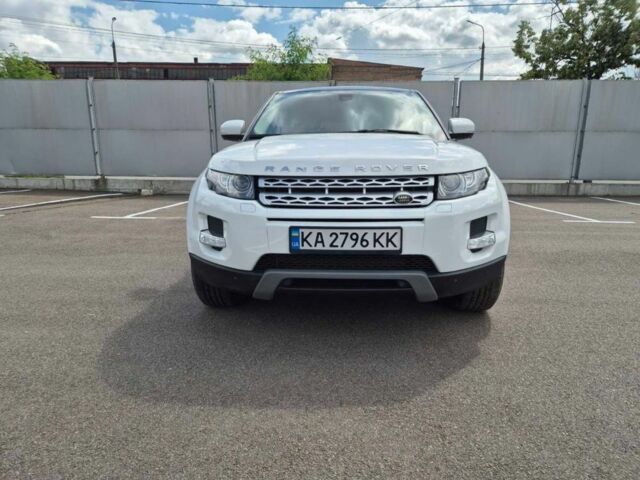 Білий Ленд Ровер Евок, об'ємом двигуна 2.2 л та пробігом 127 тис. км за 17999 $, фото 1 на Automoto.ua