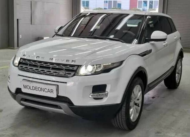 Ленд Ровер Эвок 2015 в Киеве на Automoto.ua Белый Ленд Ровер Эвок, объемом двигателя 2.2 л и пробегом 108 тыс. км за 16500 $, фото 1 на Automoto.ua