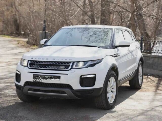 Белый Ленд Ровер Эвок, объемом двигателя 2 л и пробегом 80 тыс. км за 13200 $, фото 1 на Automoto.ua