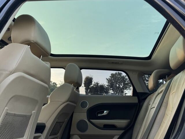 Чорний Ленд Ровер Евок, об'ємом двигуна 2.2 л та пробігом 2 тис. км за 18300 $, фото 1 на Automoto.ua