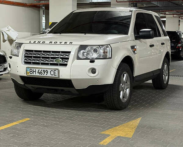 Ленд Ровер Фрилендер 2008 в Одессе на Automoto.ua Белый Ленд Ровер Фрилендер, объемом двигателя 3.2 л и пробегом 161 тыс. км за 8800 $, фото 1 на Automoto.ua