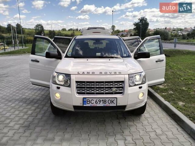 Білий Ленд Ровер Freelander, об'ємом двигуна 2.18 л та пробігом 300 тис. км за 9999 $, фото 1 на Automoto.ua