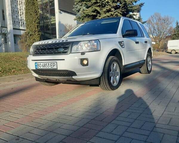 Білий Ленд Ровер Freelander, об'ємом двигуна 2.2 л та пробігом 240 тис. км за 12500 $, фото 1 на Automoto.ua