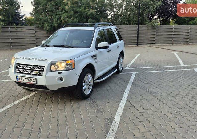 Білий Ленд Ровер Freelander, об'ємом двигуна 3.19 л та пробігом 128 тис. км за 11300 $, фото 1 на Automoto.ua