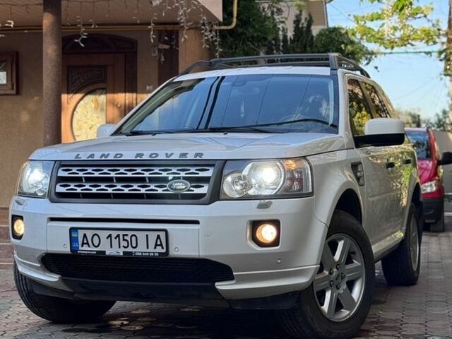 Білий Ленд Ровер Freelander, об'ємом двигуна 2.18 л та пробігом 235 тис. км за 12900 $, фото 1 на Automoto.ua