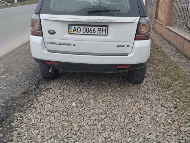 Білий Ленд Ровер Freelander, об'ємом двигуна 2.2 л та пробігом 250 тис. км за 15500 $, фото 1 на Automoto.ua