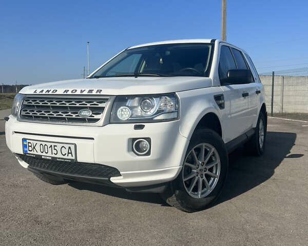 Білий Ленд Ровер Freelander, об'ємом двигуна 2.18 л та пробігом 180 тис. км за 12999 $, фото 1 на Automoto.ua