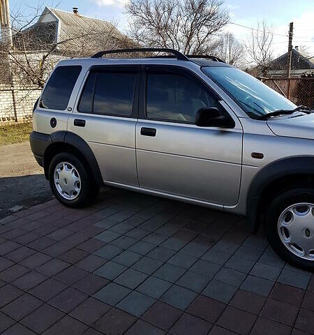 Бежевий Ленд Ровер Freelander, об'ємом двигуна 1.8 л та пробігом 260 тис. км за 6400 $, фото 1 на Automoto.ua