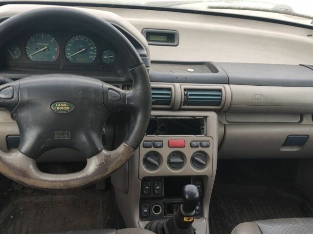 Черный Ленд Ровер Фрилендер, объемом двигателя 2 л и пробегом 700 тыс. км за 1400 $, фото 1 на Automoto.ua