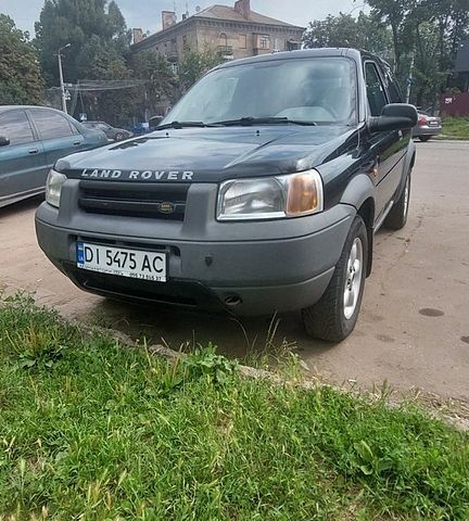 Чорний Ленд Ровер Freelander, об'ємом двигуна 1.8 л та пробігом 282 тис. км за 3800 $, фото 1 на Automoto.ua