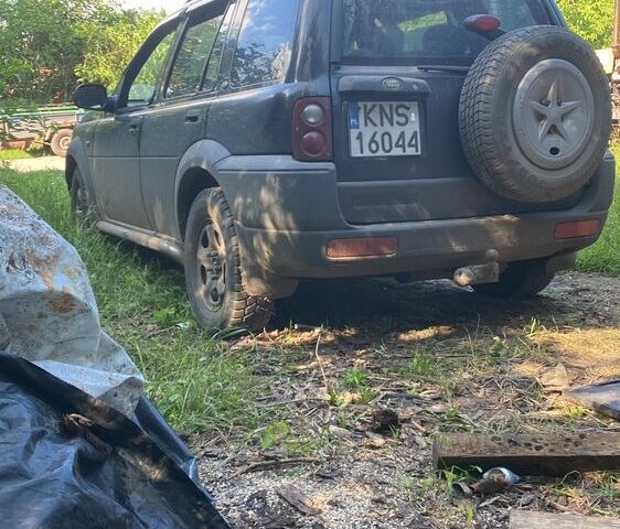 Чорний Ленд Ровер Freelander, об'ємом двигуна 2 л та пробігом 259 тис. км за 2491 $, фото 1 на Automoto.ua
