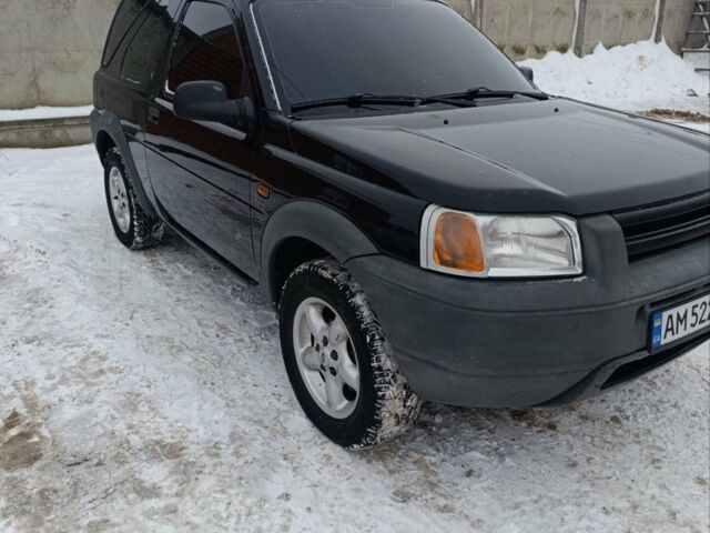 Чорний Ленд Ровер Freelander, об'ємом двигуна 1.8 л та пробігом 222 тис. км за 7500 $, фото 1 на Automoto.ua