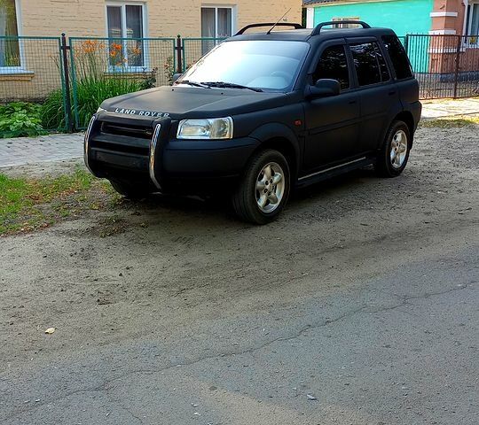Черный Ленд Ровер Фрилендер, объемом двигателя 2.5 л и пробегом 0 тыс. км за 3000 $, фото 1 на Automoto.ua