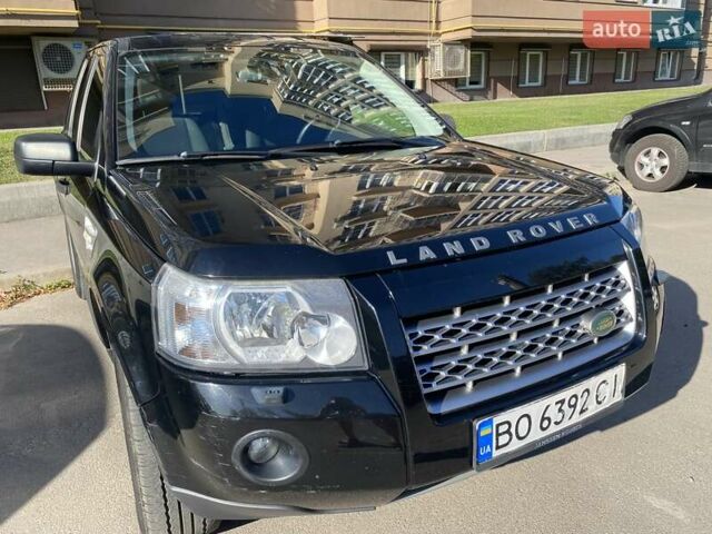 Черный Ленд Ровер Фрилендер, объемом двигателя 2.2 л и пробегом 330 тыс. км за 11555 $, фото 1 на Automoto.ua
