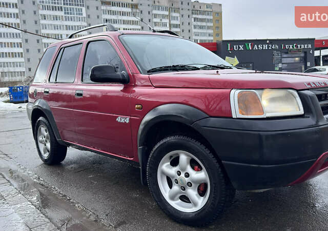Червоний Ленд Ровер Freelander, об'ємом двигуна 2 л та пробігом 200 тис. км за 4400 $, фото 1 на Automoto.ua