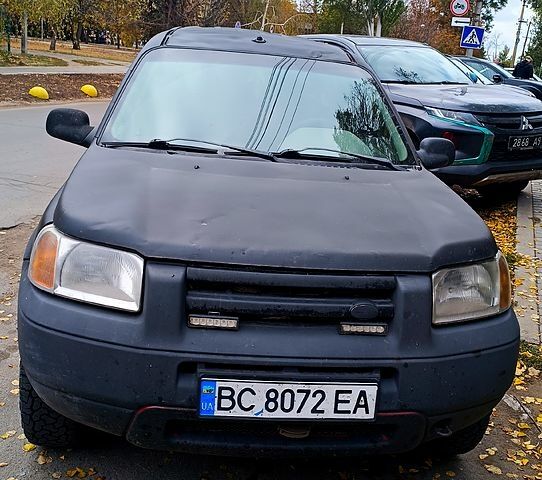 Червоний Ленд Ровер Freelander, об'ємом двигуна 2 л та пробігом 335 тис. км за 3500 $, фото 1 на Automoto.ua